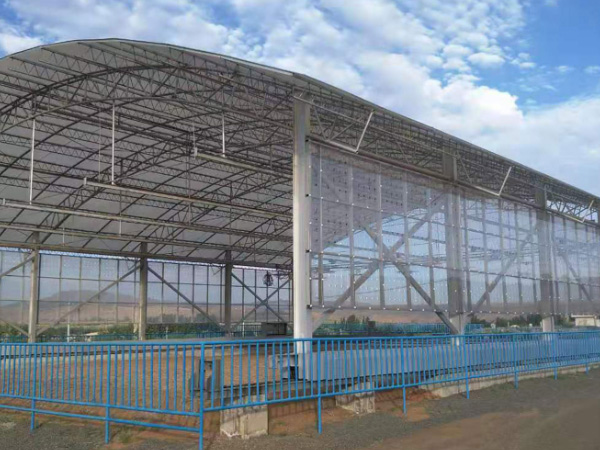 Техническое решение для крупномасштабной экологической лаборатории, имитирующей искусственный дождь.