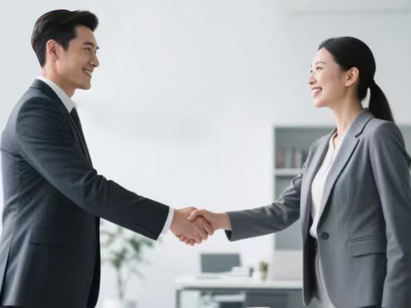 Глобальный деловой этикет: руководство по вежливым приветствиям в разных культурах